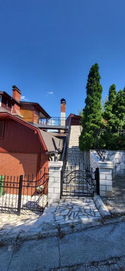 Mott Residence 투즐라 외부 사진